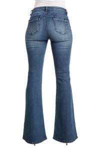 Bootcut джинсы: что это такое и с чем носить